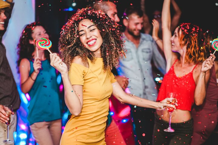 Exclusive Party Tour with Drinks in New York City  - Photo 1 of 8